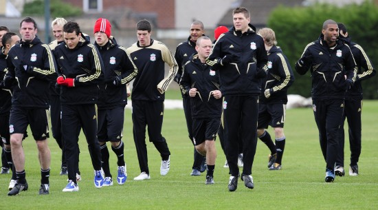 德甲霸主制造惨案，13轮12胜，凯恩踢疯了：替补轰入3球