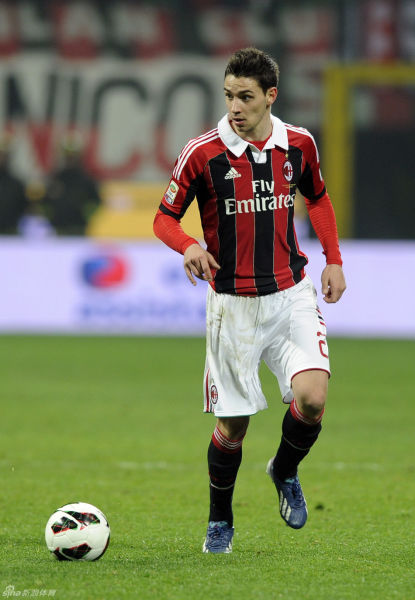 发生什么了？尼日利亚主帅和民主刚果主帅在赛后互相推搡