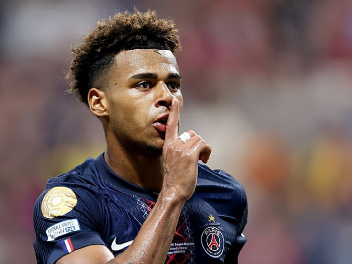 皇家马德里欲砸3000万欧元引进希腊天才穆扎基蒂斯，填补中场空缺