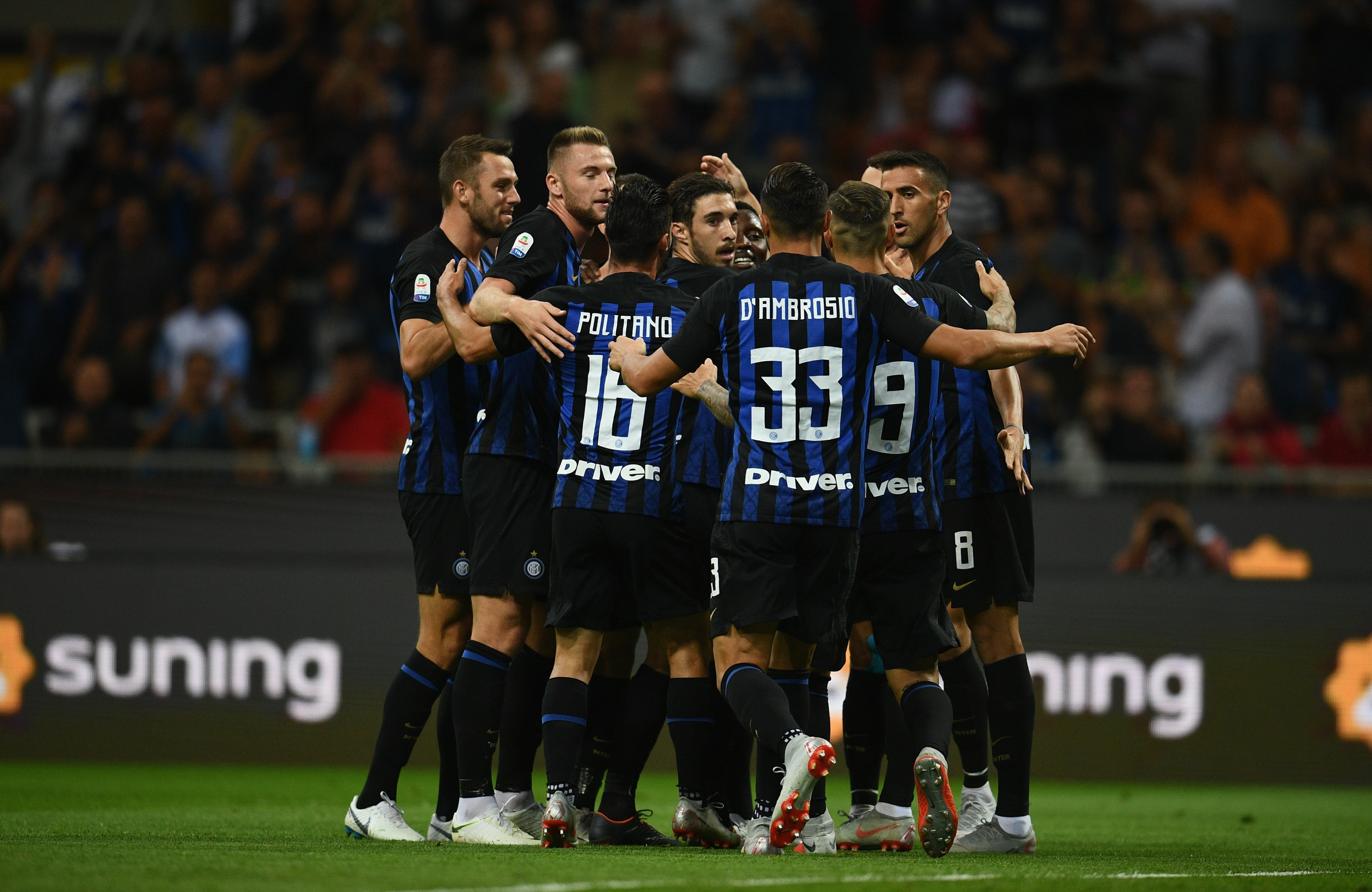 欧冠疯狂夜！3大豪门全逆转，17岁新星封神，后卫90秒双响炸场？