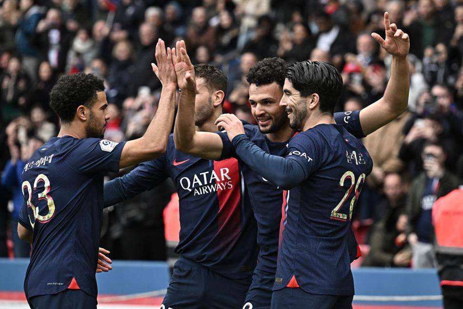 德天空：多特加入对16岁新星菲林的争夺，曼联也在竞争中