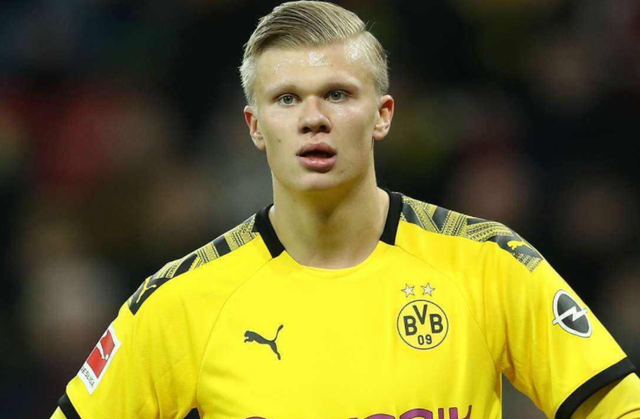 Score90排皇马+巴黎阵容：维尼修斯、姆巴佩、登贝莱三叉戟