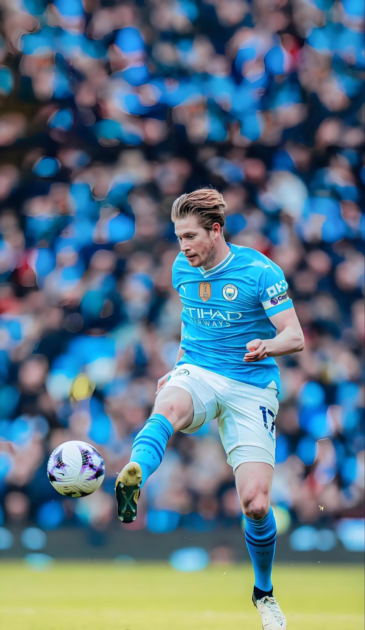 辽宁男篮连续两轮不敌广州龙狮，战绩止步杯赛，阵容调整和外援表现引发争议。